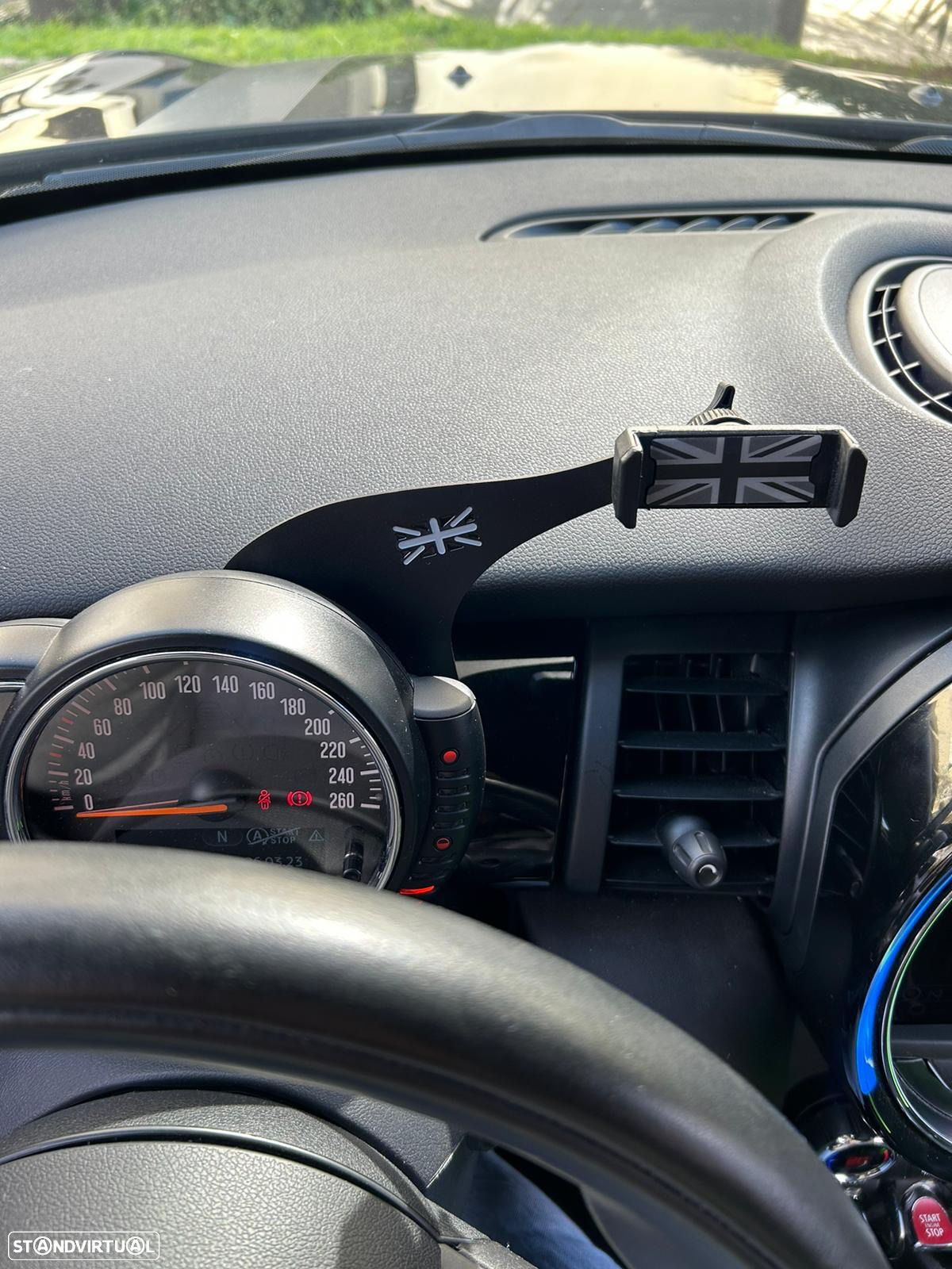 MINI 3 Portas Cooper D - 17