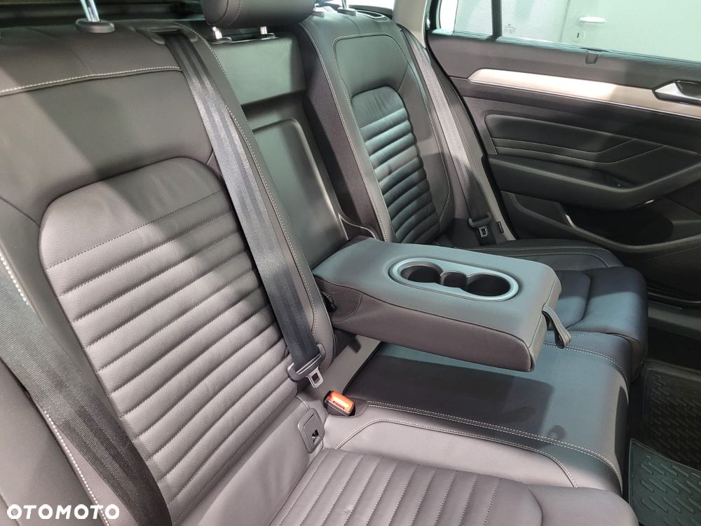 Volkswagen Passat 2.0 TDI Business DSG - 5