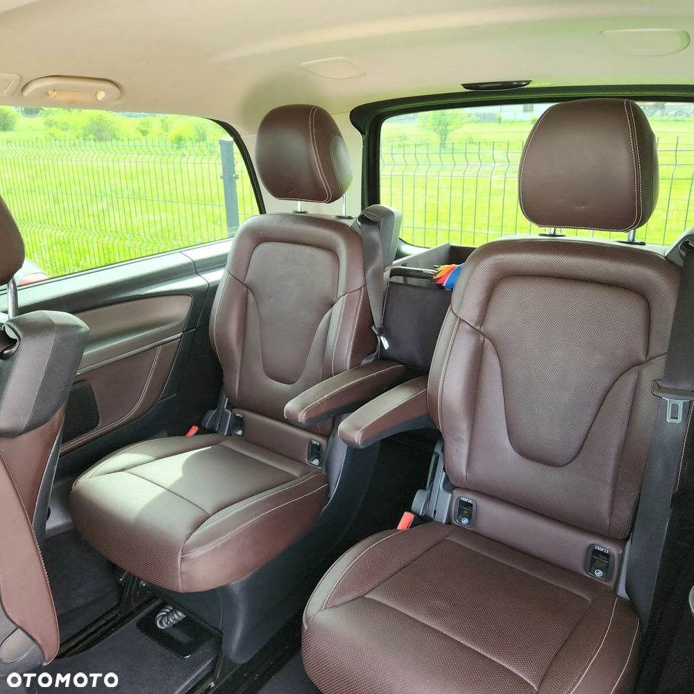 Mercedes-Benz Klasa V 250 d 4-Matic Avantgarde 7G-Tronic (d³ugi) - 21