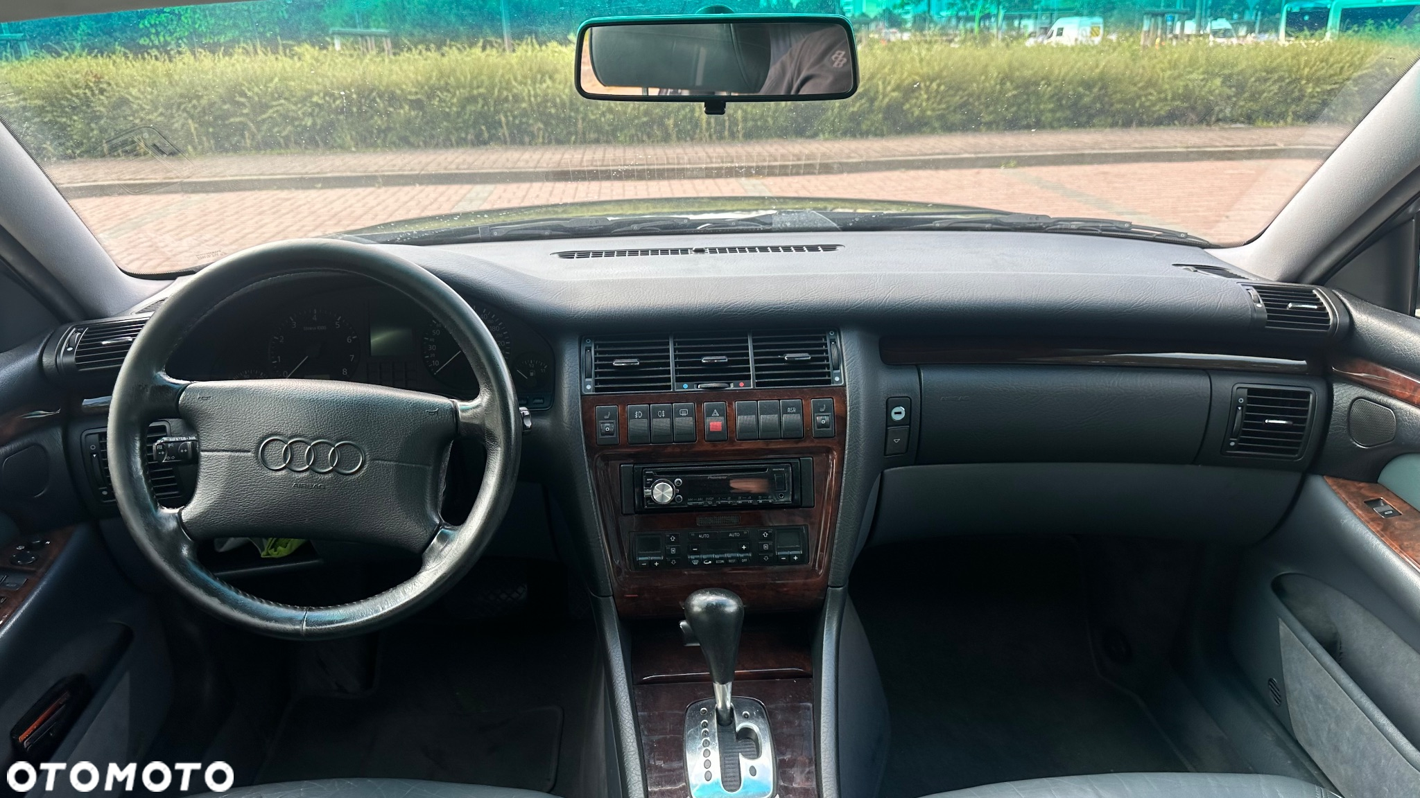 Audi A8 3.7 Tiptronic - 11