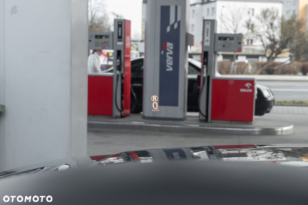 Land Rover Range Rover Sport - 35