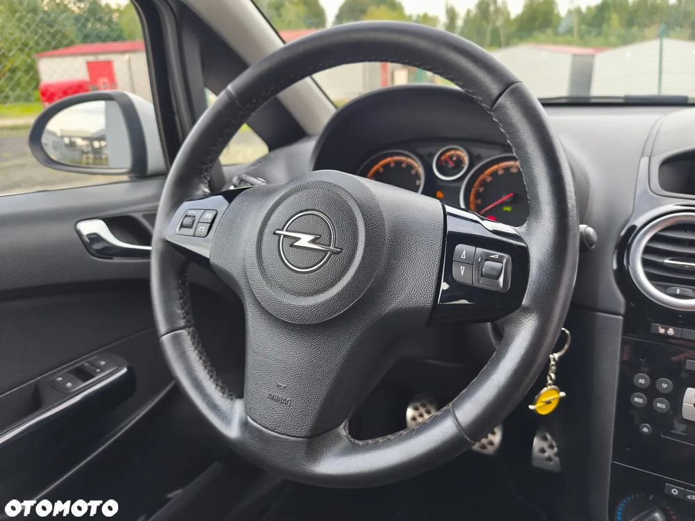 Opel Corsa 1.4 16V Color Edition - 32