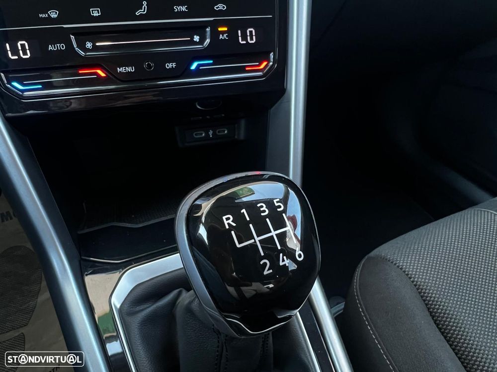 VW T-Roc 1.0 TSI Life - 52