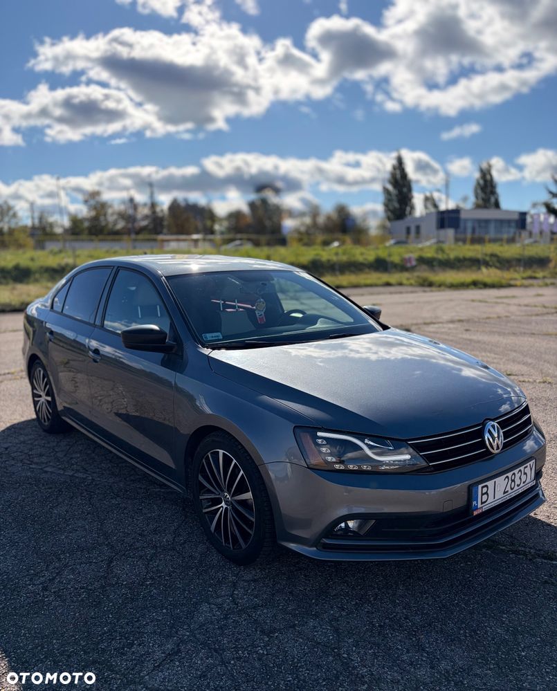 Volkswagen Jetta 1.8T SE - 1