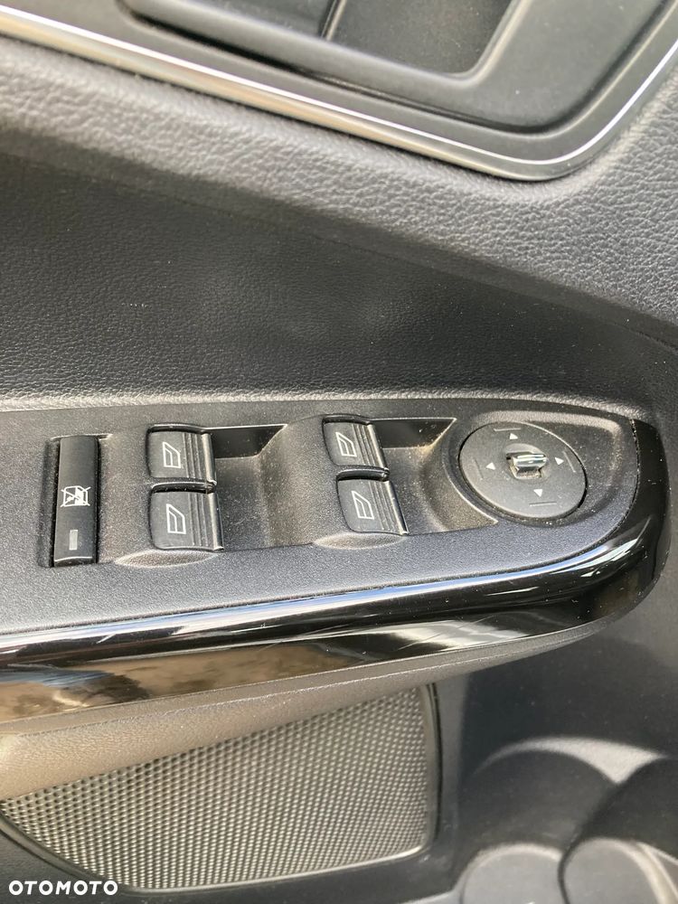 Ford B-MAX - 13
