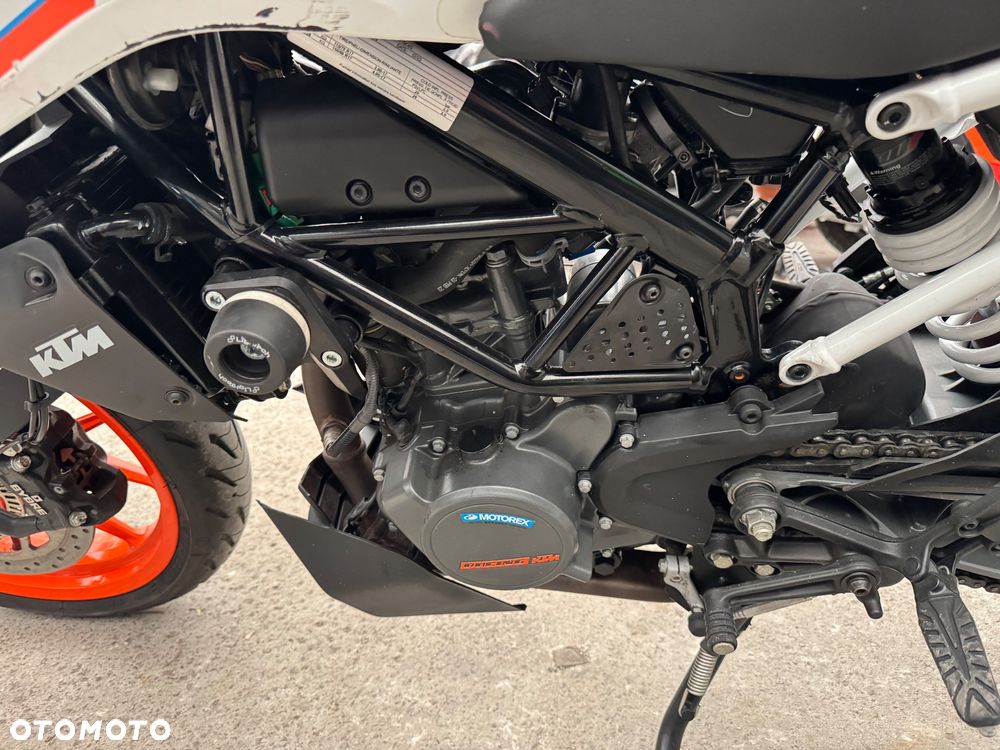 KTM Duke - 21