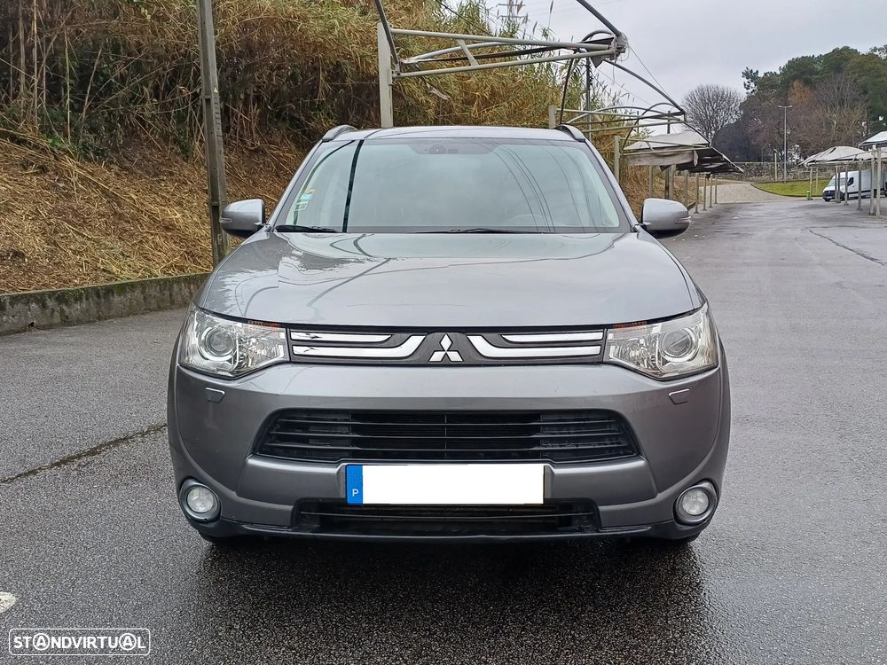 Mitsubishi Outlander 2.2 DI-D Instyle Navi 4WD - 11
