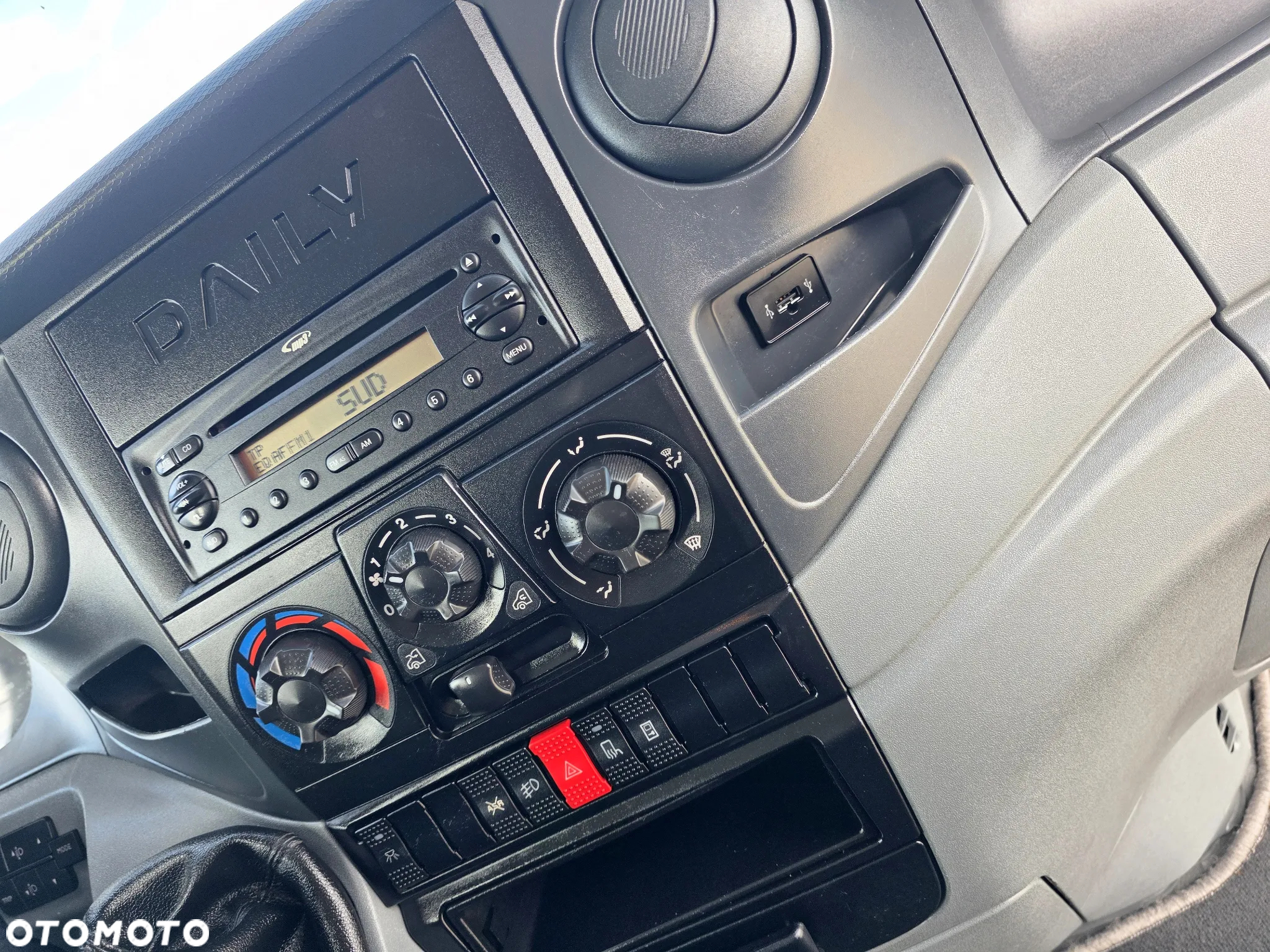 Iveco 35C15 3,0 HPI 150 KONNA DOKA BRYGADÓWKA 7 OSOBOWA 3,5M SKRZYNIA BLIŻNIAKI DO 3,5T WEBASTO GWARANCJA - 23