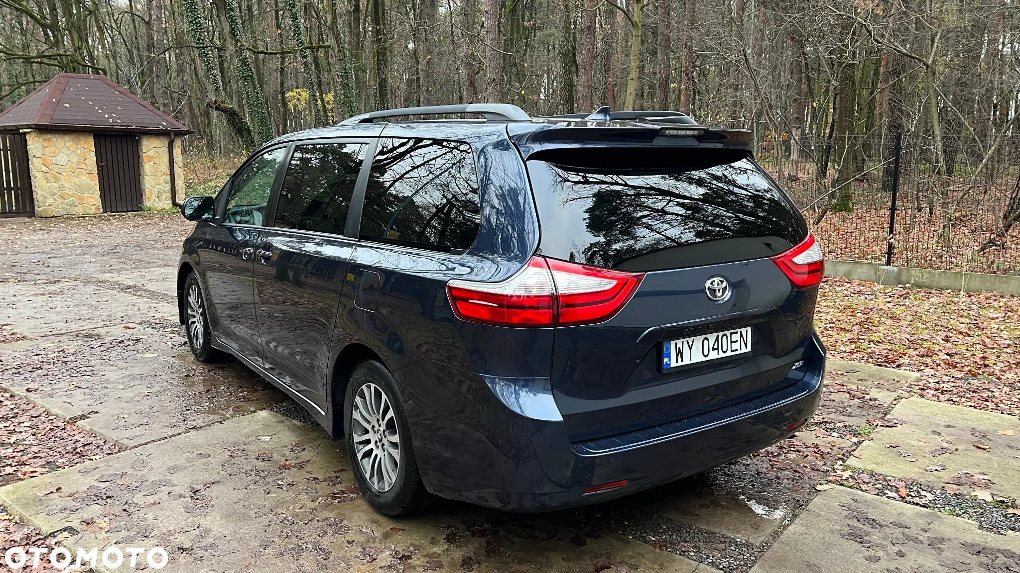 Toyota Sienna 3.5 V6 - 2