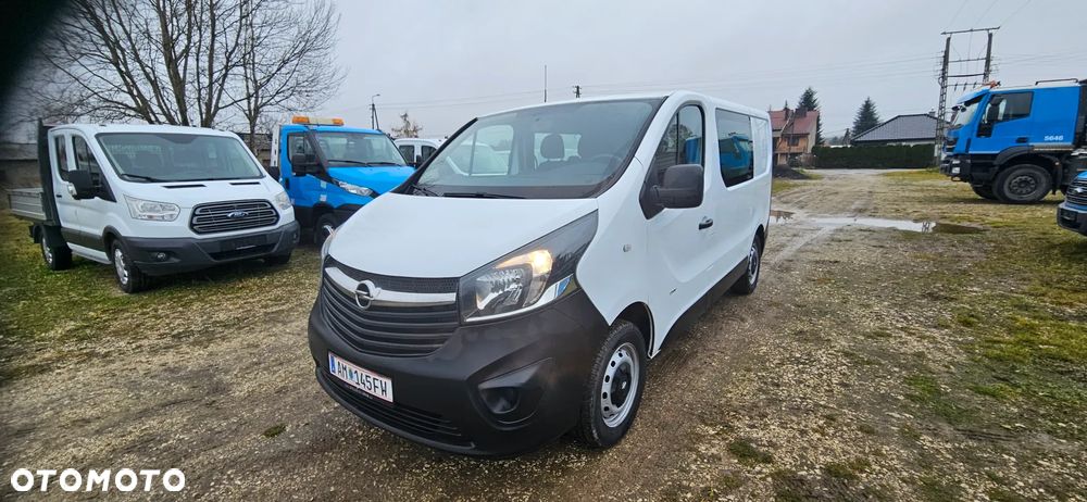Opel Vivaro - 1