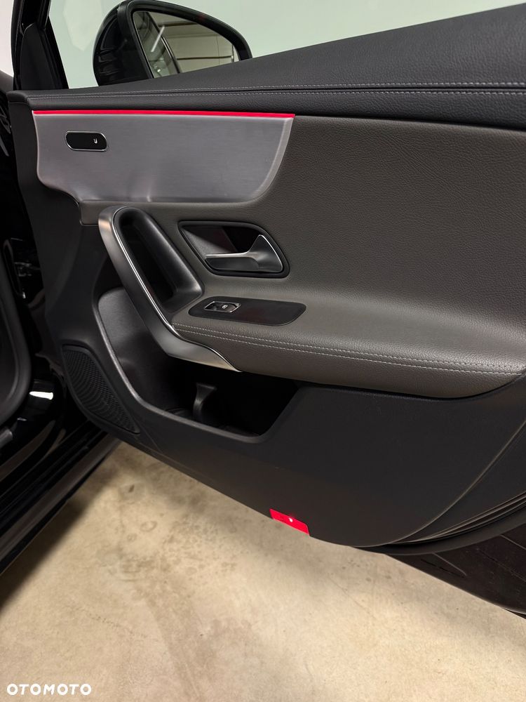 Mercedes-Benz Klasa A AMG 35 4Matic AMG Speedshift DCT 7G - 25