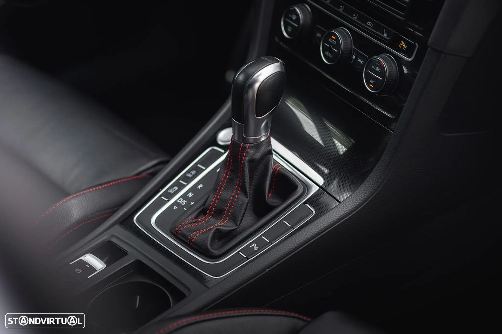 VW Golf GTI Performance BlueMotion DSG - 44