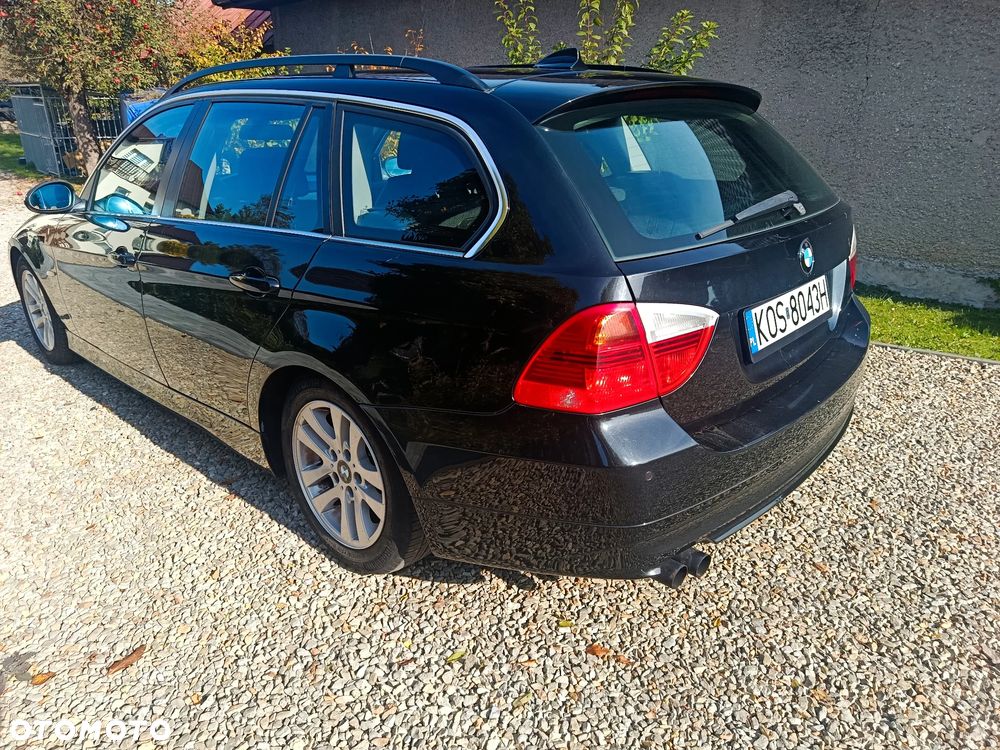 BMW Seria 3 325i - 7
