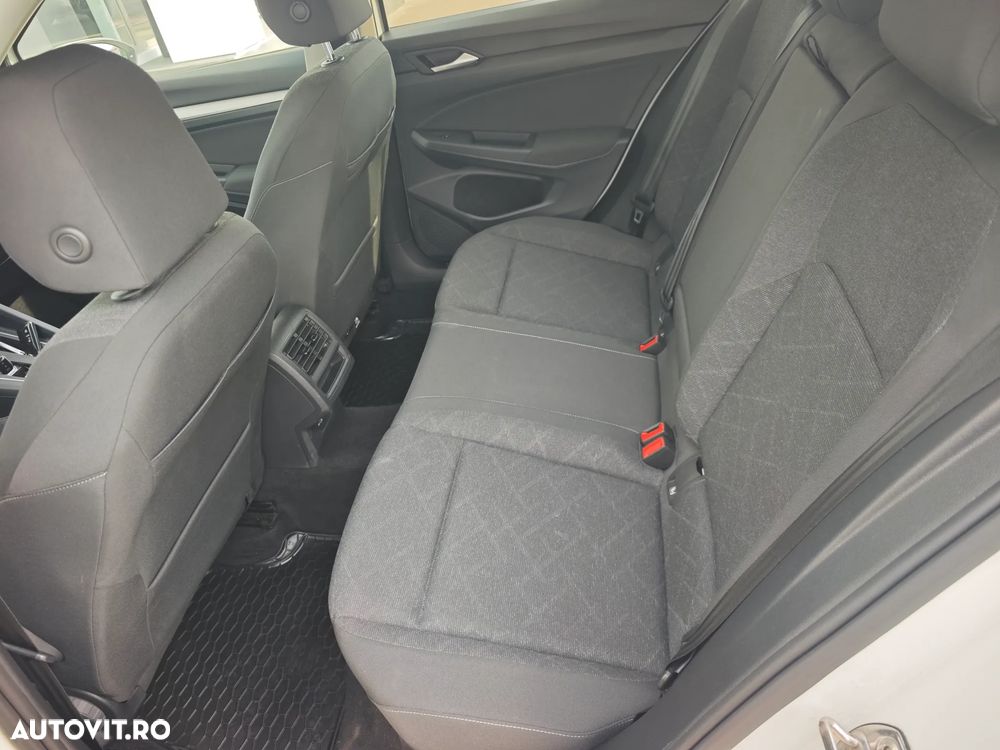 Volkswagen Golf 1.0 eTSI DSG MHEV Life - 18