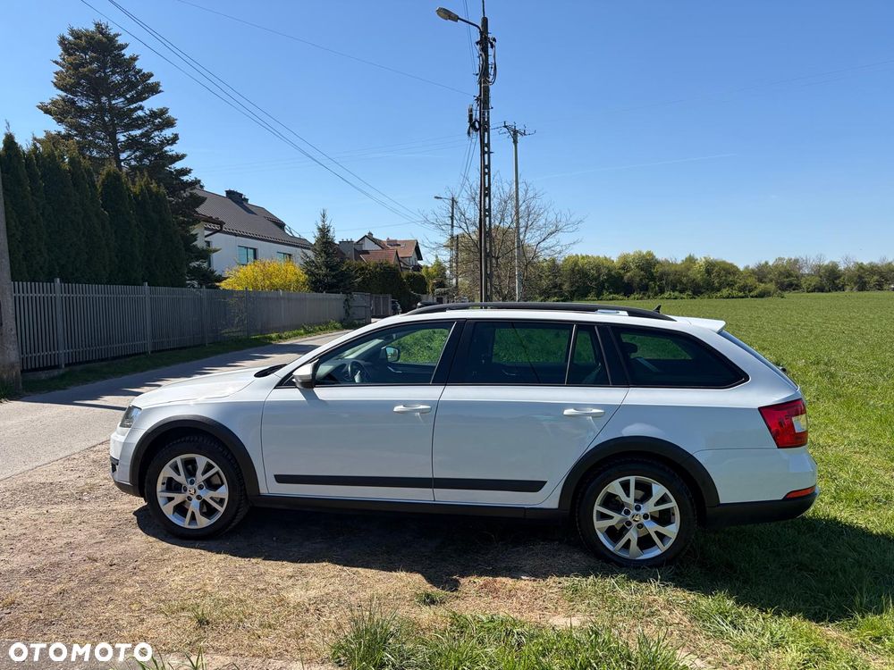 Skoda Octavia Scout 1.8 TSI 4x4 DSG - 9