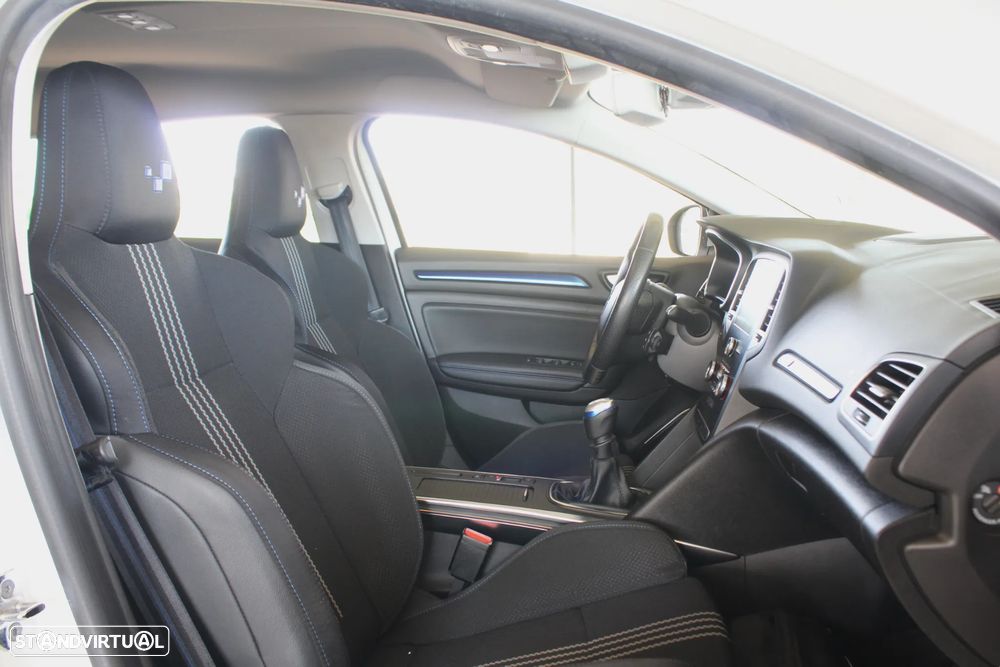 Renault Mégane Sport Tourer 1.3 TCe GT Line - 43