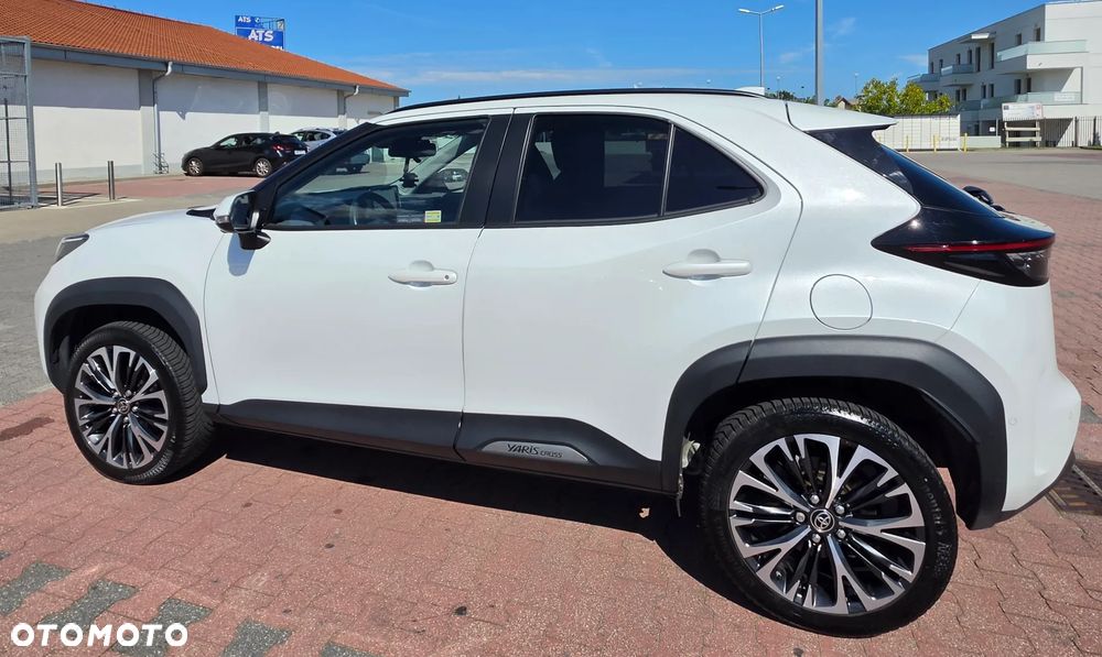 Toyota Yaris Cross Hybrid 1.5 Executive - 3