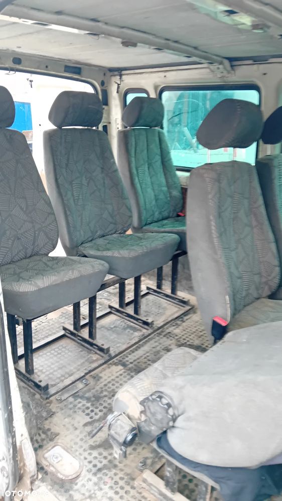 Ford Transit Furgon 300S - 10