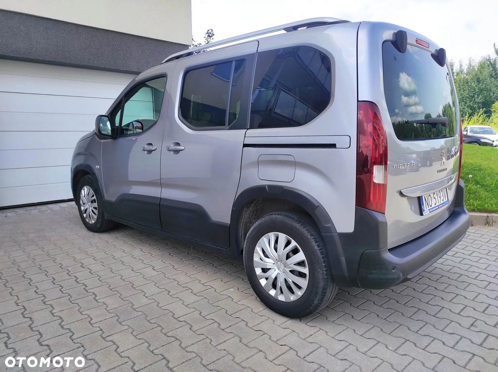 Peugeot Rifter 1.2 PureTech Allure S&S - 12