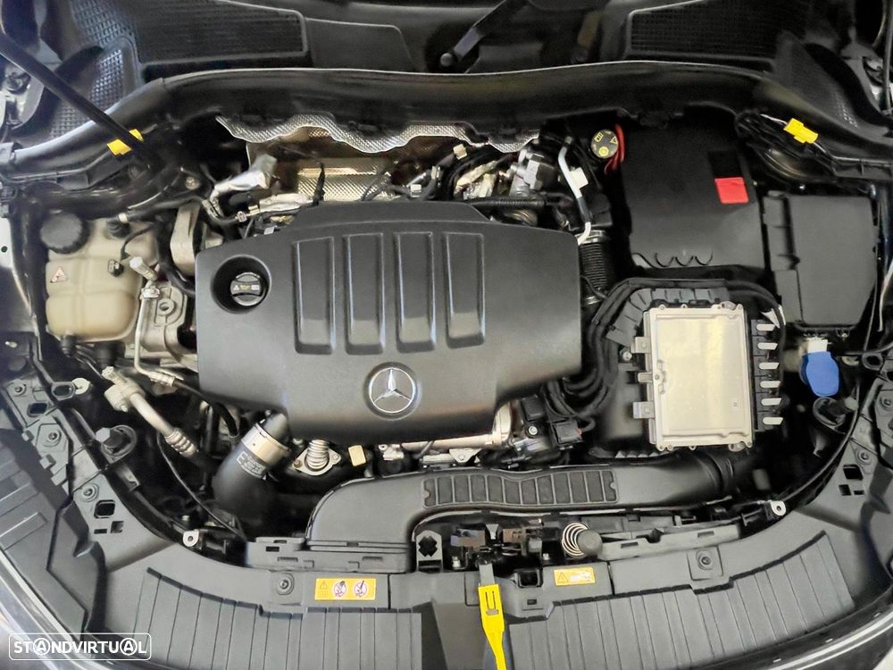 Mercedes-Benz GLA 180 d AMG Line - 52