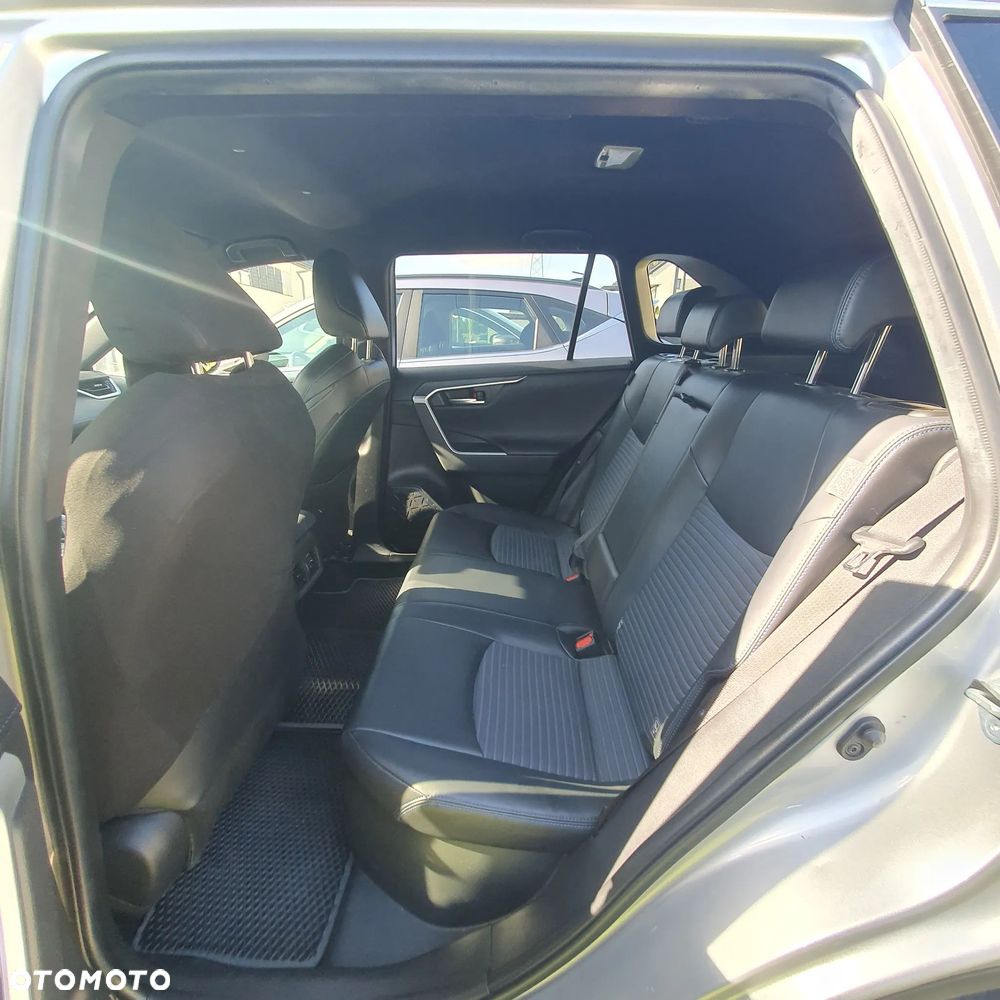 Toyota RAV4 2.5 Hybrid Black Edition by JBL 4x2 - 9