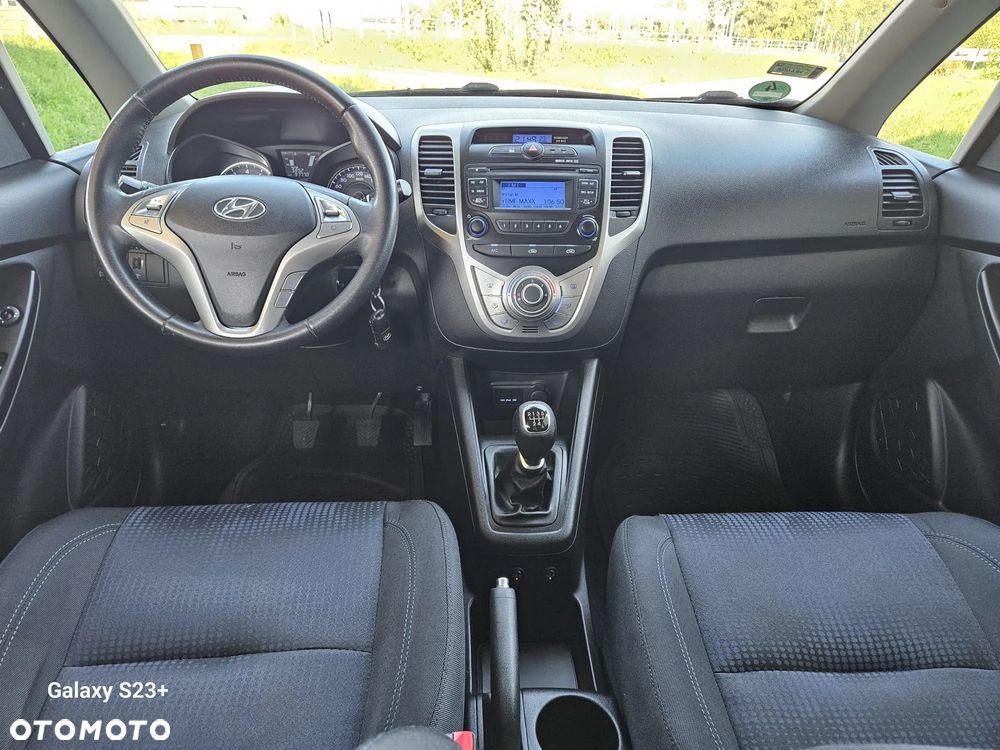 Hyundai ix20 1.4 blue Comfort - 17
