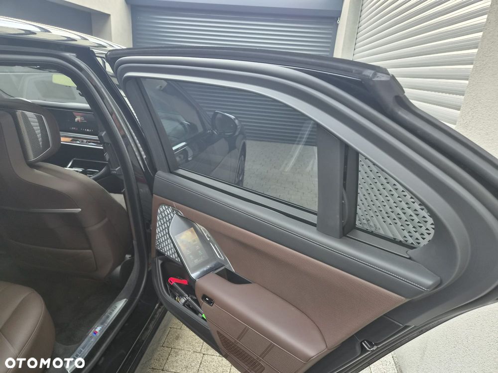 BMW Seria 7 740d xDrive mHEV M Sport sport - 9