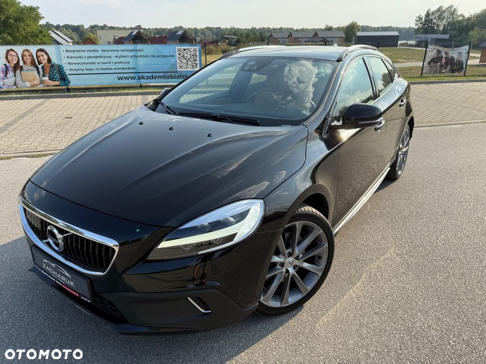 Volvo V40 Cross Country D2 Momentum - 4