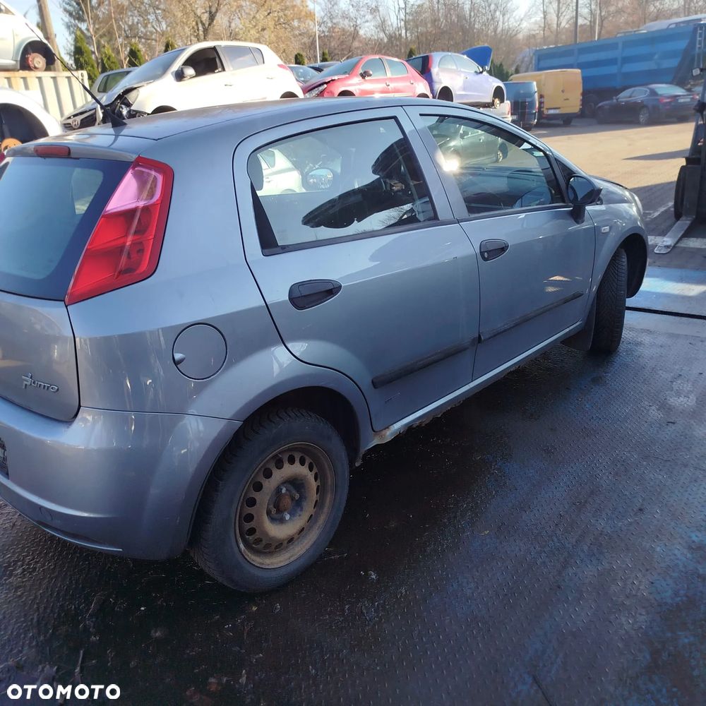 Fiat Grande Punto na części . - 9