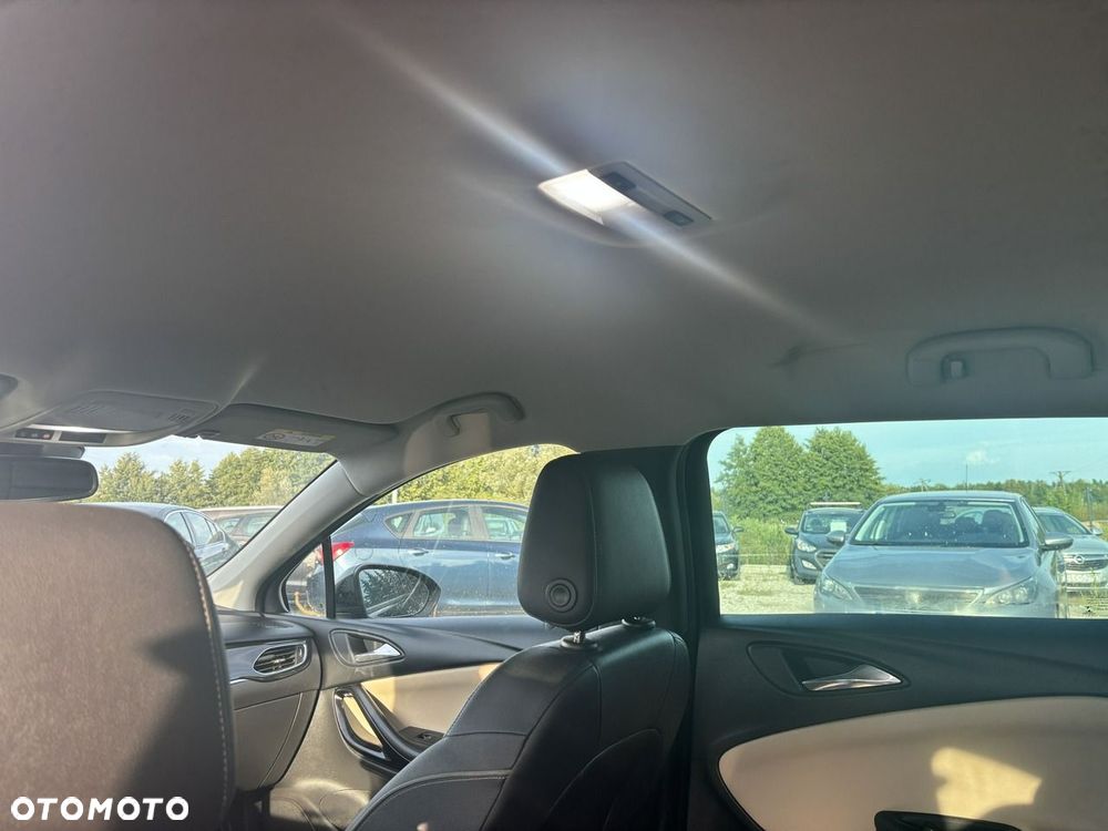 Opel Astra - 35