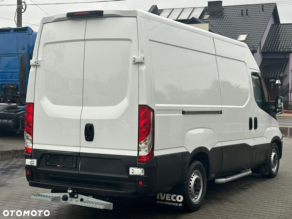 Iveco DAILY L3H2 / 3.0 180KM / HAK 3500KG / DRZWI Z DWÓCH STRON - 4