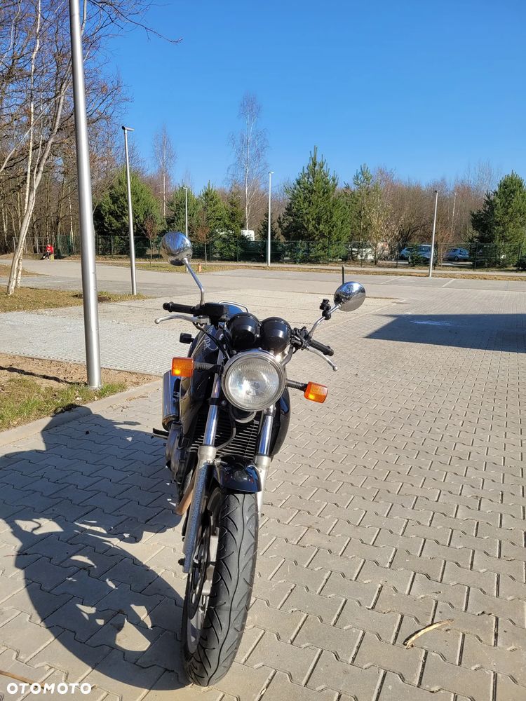 Honda CB - 2
