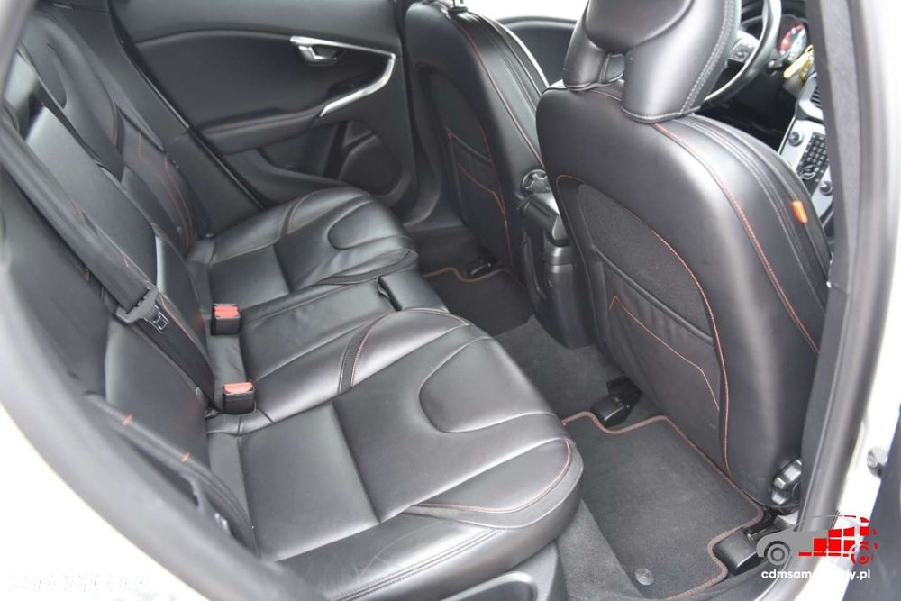 Volvo V40 - 21