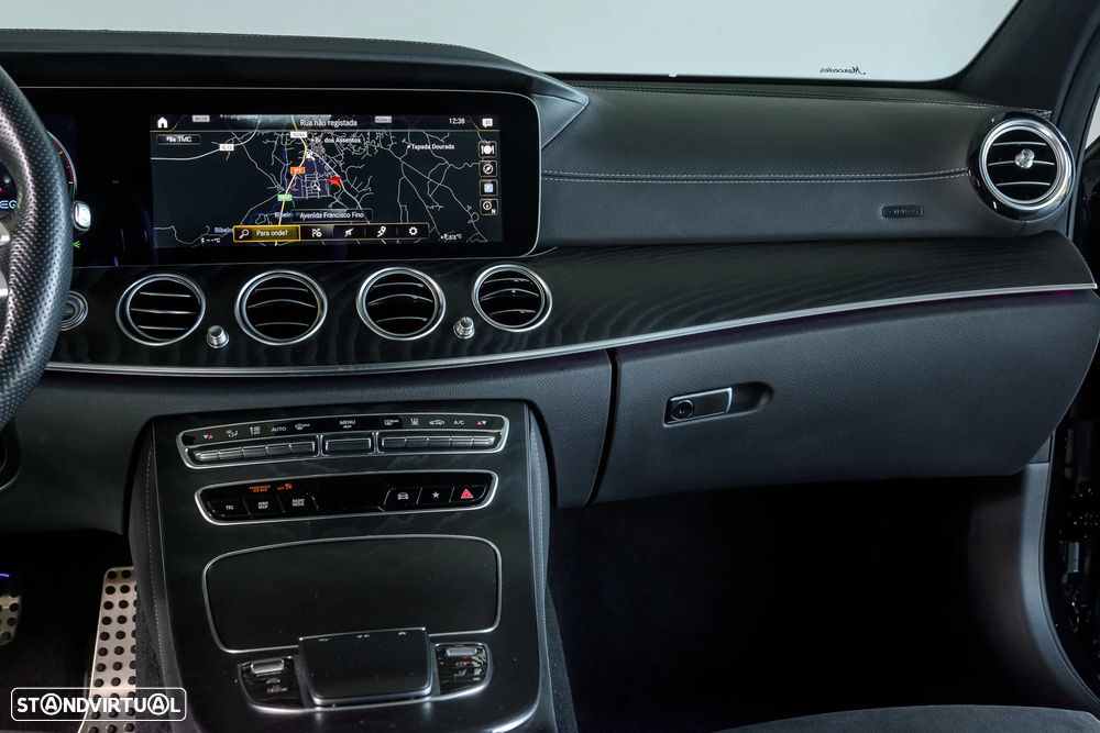 Mercedes-Benz E 300 de 9G-TRONIC AMG Line - 15