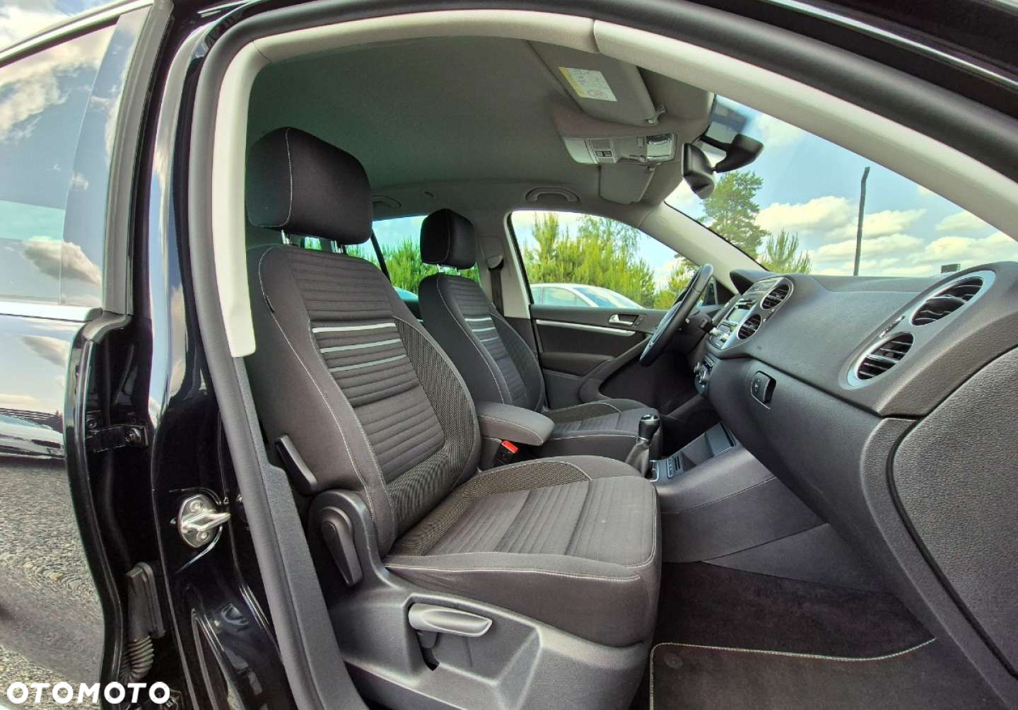 Volkswagen Tiguan - 11