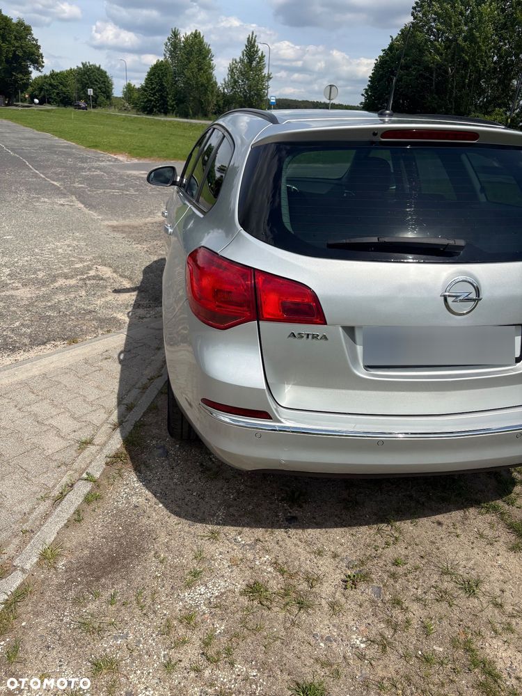 Opel Astra 1.6 CDTI Dynamic S&S - 11