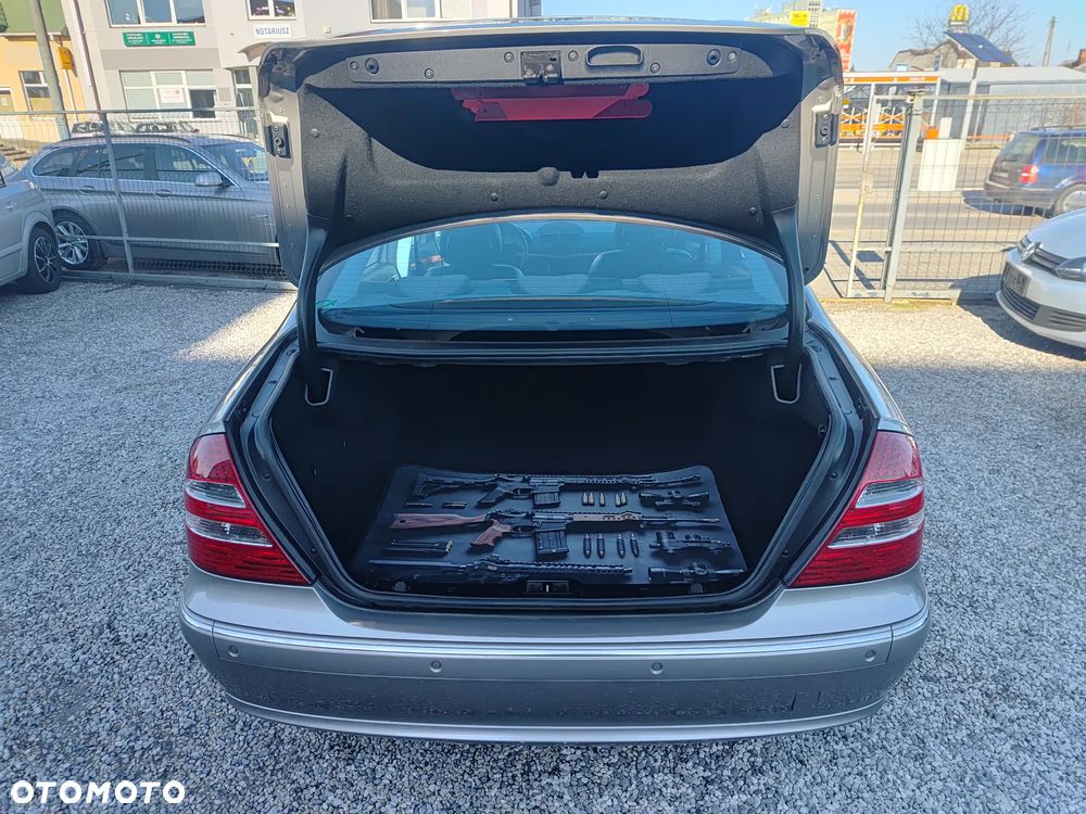 Mercedes-Benz Klasa E 220 CDI Automatik Avantgarde - 22