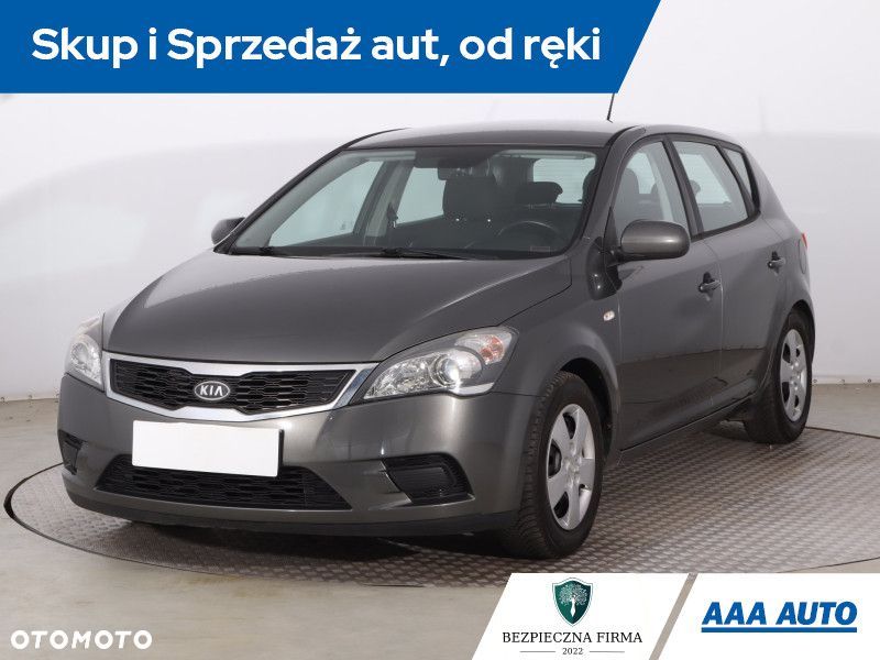 Kia Ceed - 3