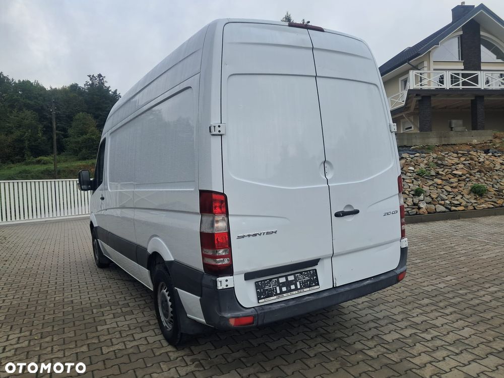 Mercedes-Benz Sprinter - 3