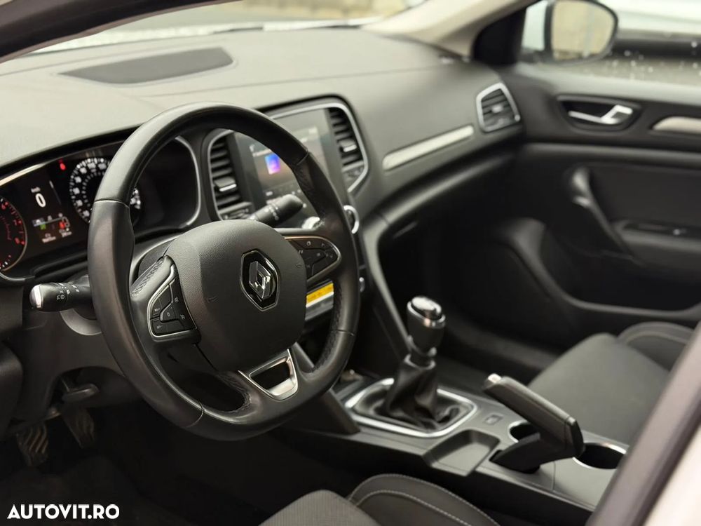 Renault Megane TCe GPF Zen - 13