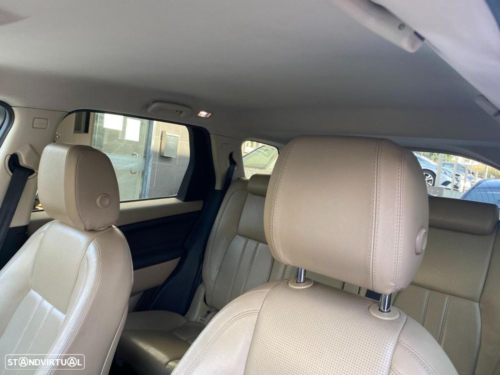 Land Rover Discovery Sport 2.0 TD4 HSE Luxury 7L Auto - 17