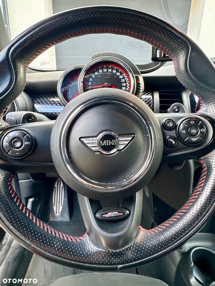 MINI John Cooper Works - 14
