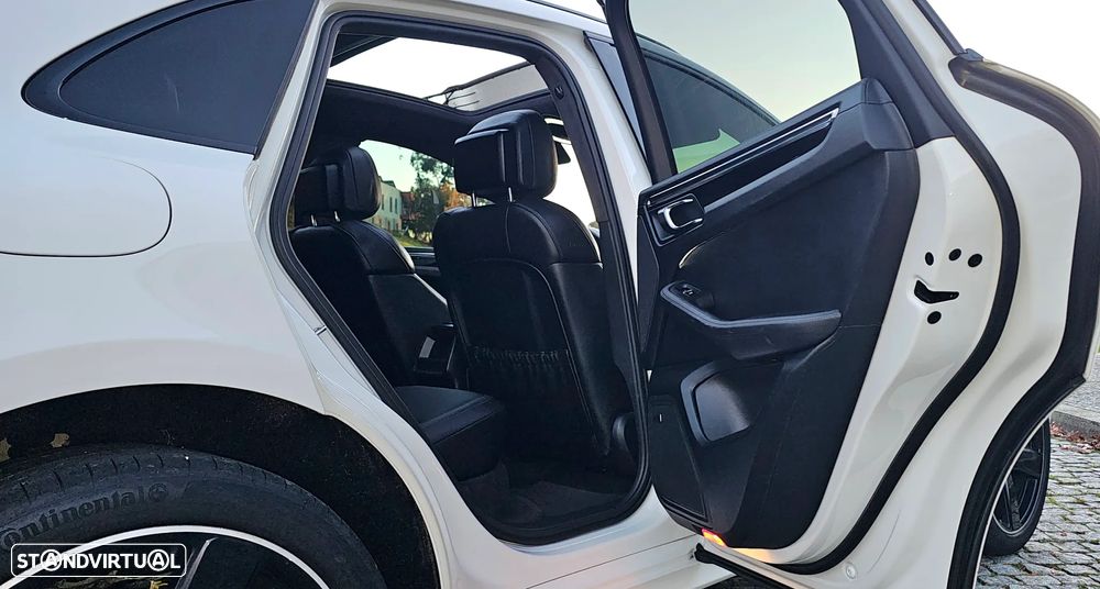 Porsche Macan S - 30