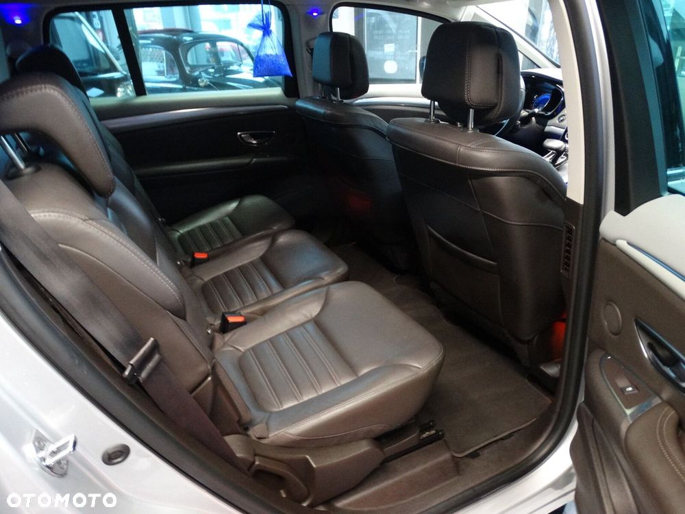 Renault Espace 1.6 dCi Energy Initiale Paris EDC - 32