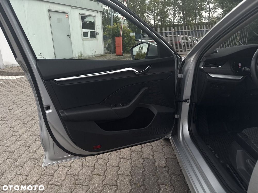 Skoda Octavia 1.5 TSI e-Tec Style DSG - 10