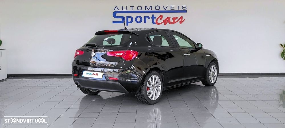 Alfa Romeo Giulietta 1.6 JTDM Exclusive - 12