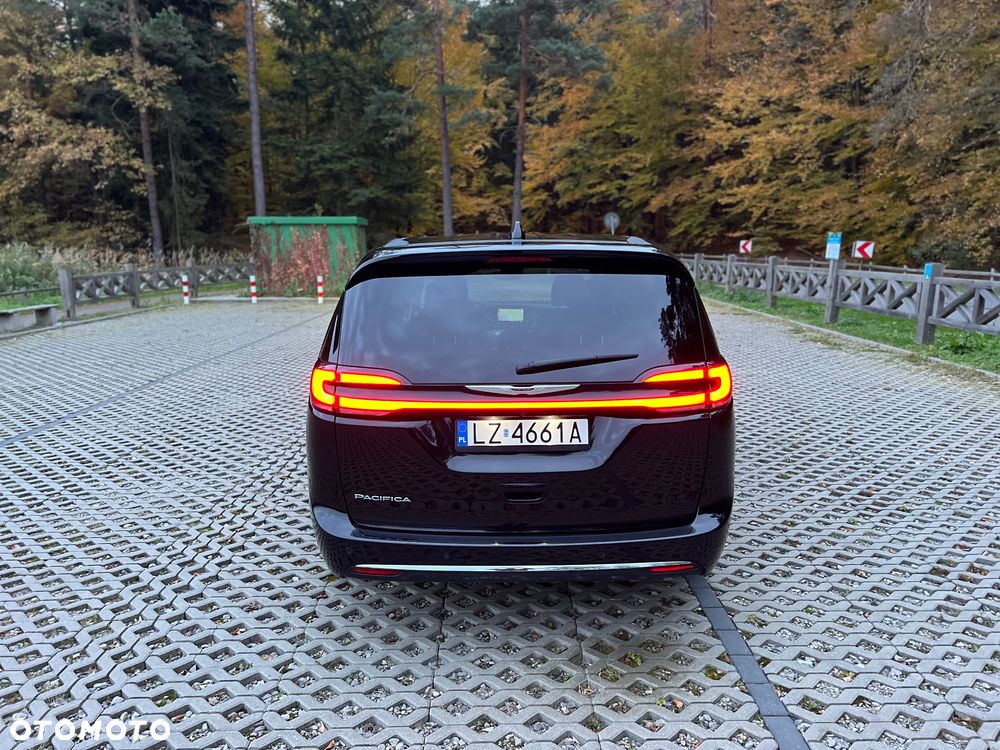 Chrysler Pacifica - 6