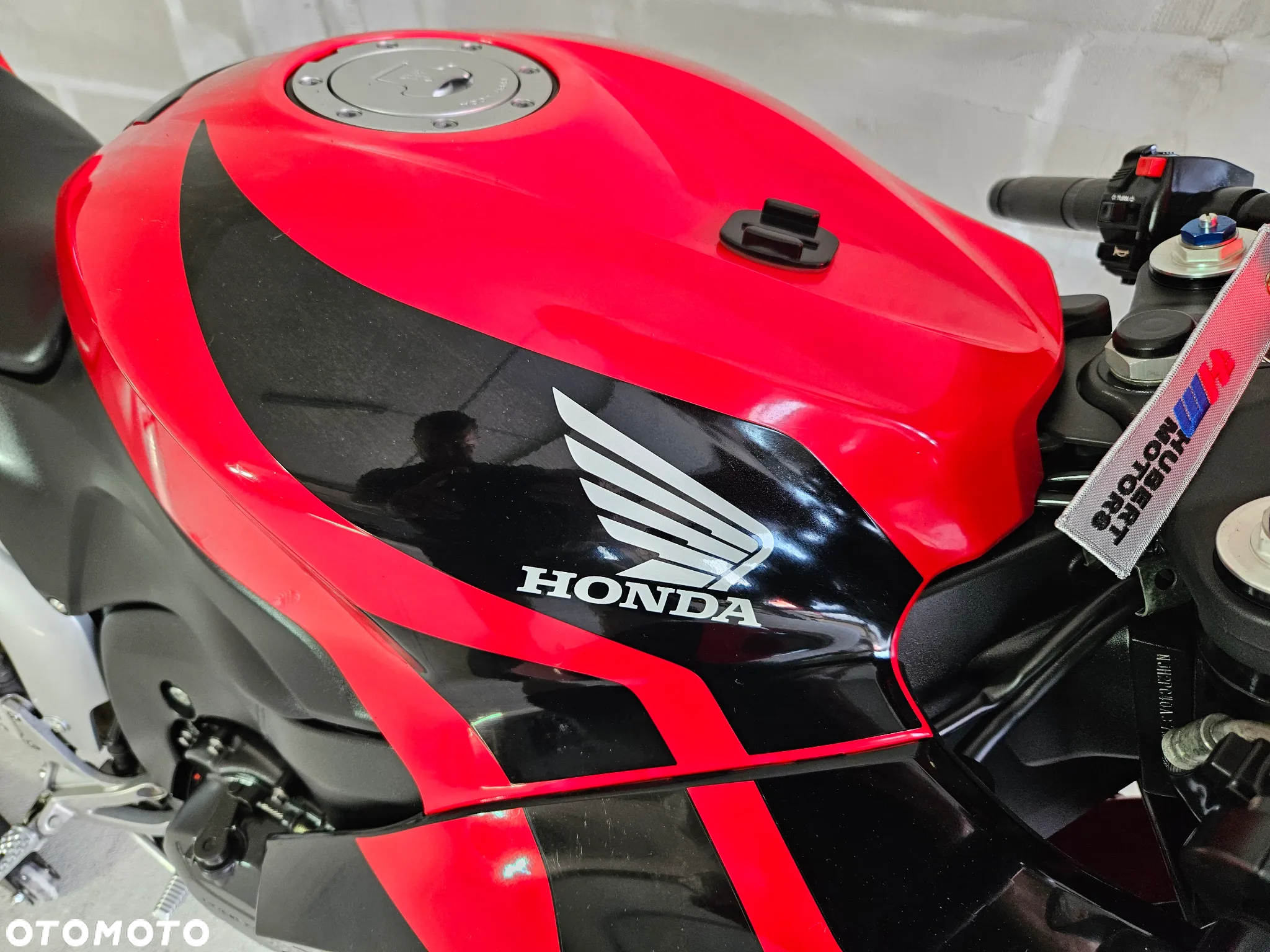 Honda CBR - 27