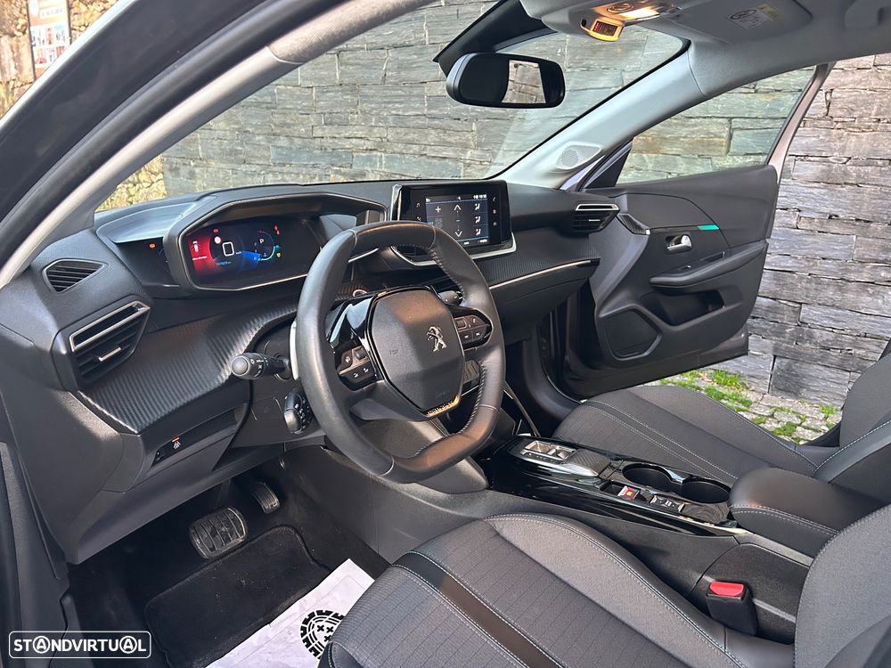 Peugeot 208 PureTech 100 EAT8 Allure Pack - 10