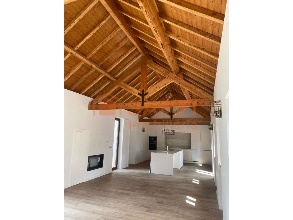 Moradia Térrea totalmente Renovada | Próxima Praias, com Terreno| S... - Grande imagem: 5/38